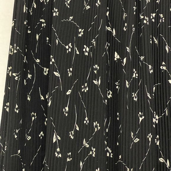 Set of two Robbie Bee vintage pleated navy and black skirts size large - Picture 10 of 14